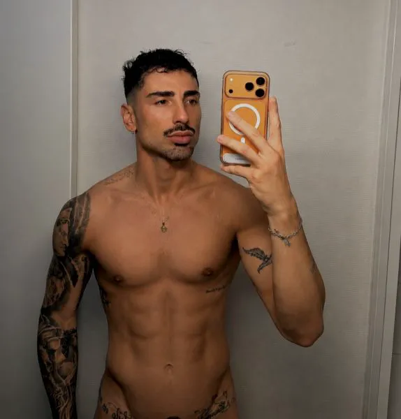 Escorts Paris, France RomeoXL_luxury