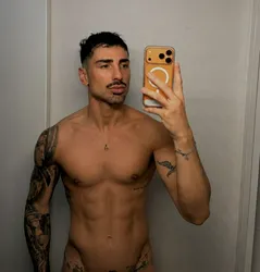 Escorts Paris, France RomeoXL_luxury