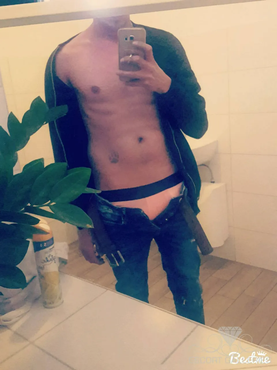 Escorts Berlin, Germany Mellow23