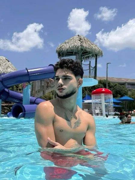 Escorts Fort Myers, Florida Jesus_Cubano