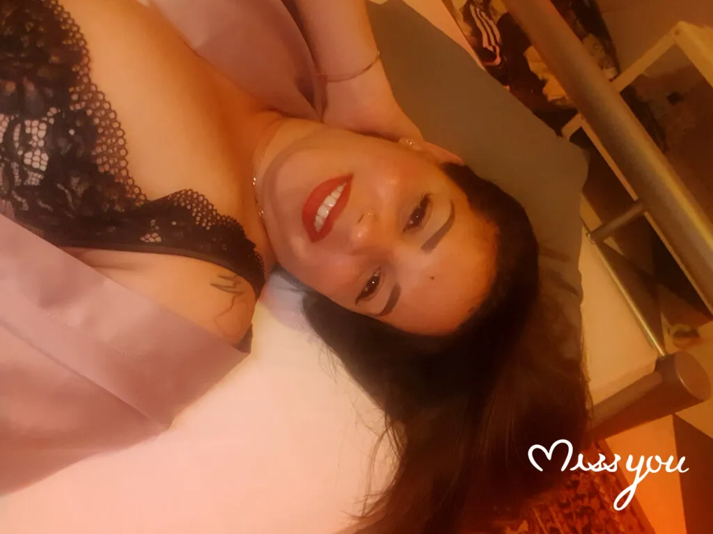 Escorts Munich, Germany (Abby – Cuban escort in Munich)