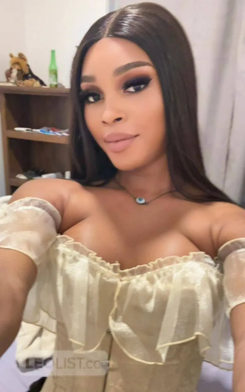 Escorts Montreal, Quebec Angèle