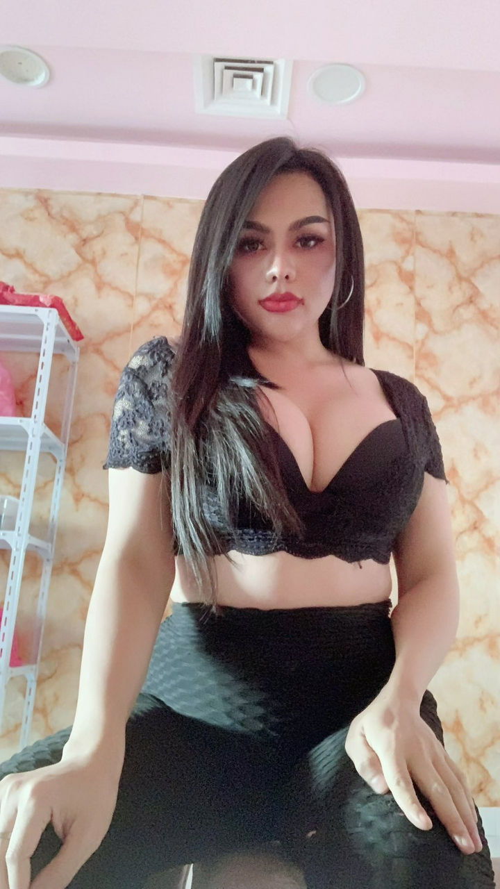 Escorts Dubai, United Arab Emirates Alice Ladyboy thailand